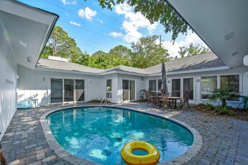 East Beach Casa | 4310 Ninth Street
