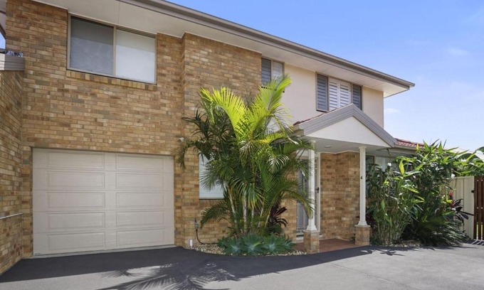 Long Jetty Casa | 44 Oaks Avenue