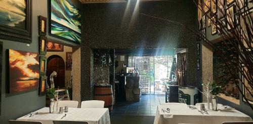 Ermelo Casa | 44 on Ennis Guest Lodge and Restaurant -