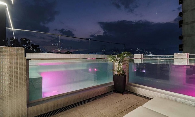 Zona Rosa Hotel | 444 jds