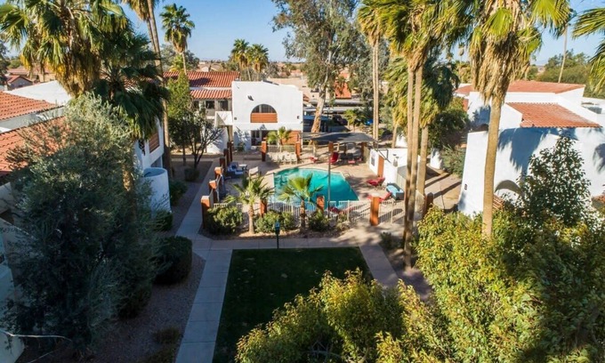 Casa Grande Condominio | CASA GRANDE moderna condominio 1bd / 1ba condominio piscina climatizada # 44B