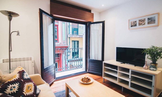 Centro histórico de Bilbao Apartamento | 45 m² Apartamento ∙ 1 habitación ∙ 3 huéspedes