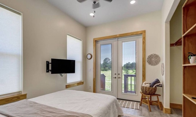 Northside Casa | 45 Min to Amelia Island | Jacksonville Home with pool