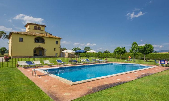 Monte San Savino Casa | 450 m² Casa ∙ 6 habitaciones ∙ 15 personas