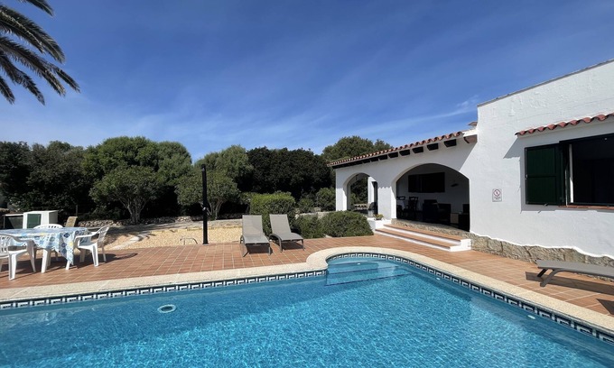 Binisafua Chalet De Esquí | ¡A 450m. de Es Caló Blanc! Villa Menorquina con Piscina y Jardin; Cap den Font.