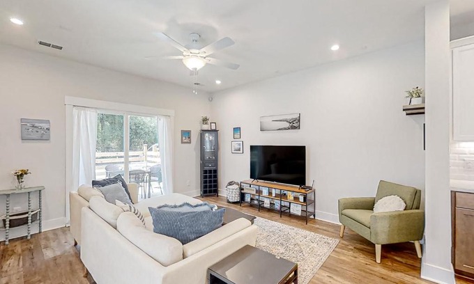 North Charleston Casa | 4563 Summey Street