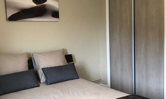 Saint Nicolas - Charles III - Ville vieille - Trois Maisons - Leopold Apartamento | 45m2 Nancy, bedroom, gym