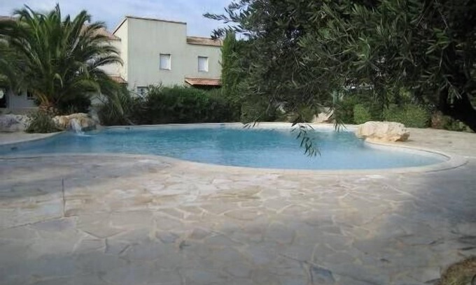 Valras-Plage Cabina | Villa T3 de 45 m2 y dos plantas para 6 personas en residencia privada con piscina.