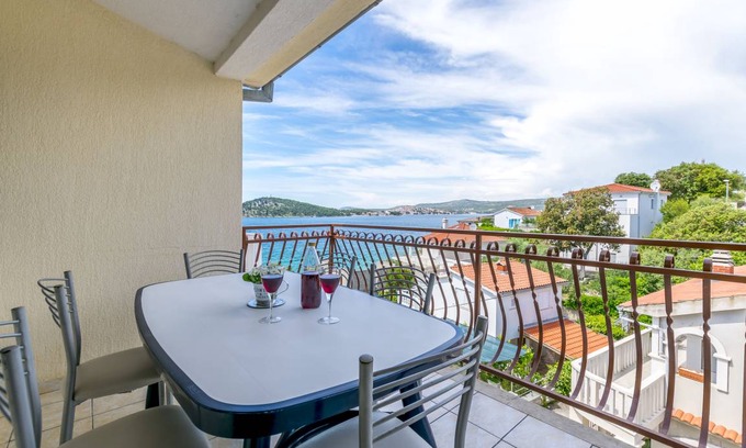 Razanj Apartamento | 46 m² Apartamento ∙ 2 habitaciones ∙ 4 huéspedes