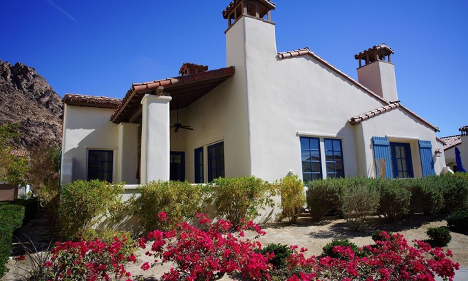 La Quinta Villa | Retiro con vista a la montaña en La Quinta