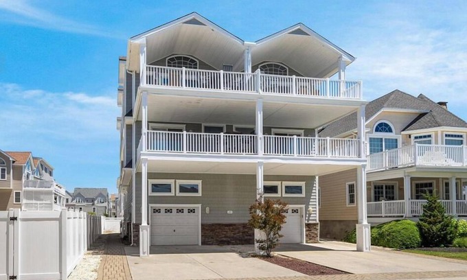 Sea Isle City Casa | 46th Beach Block Townhouse