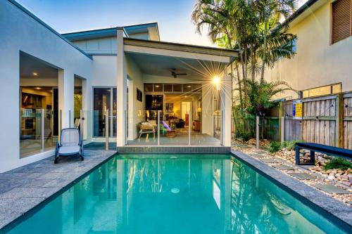 Mount Coolum Casa | 48 Boardrider Crescent