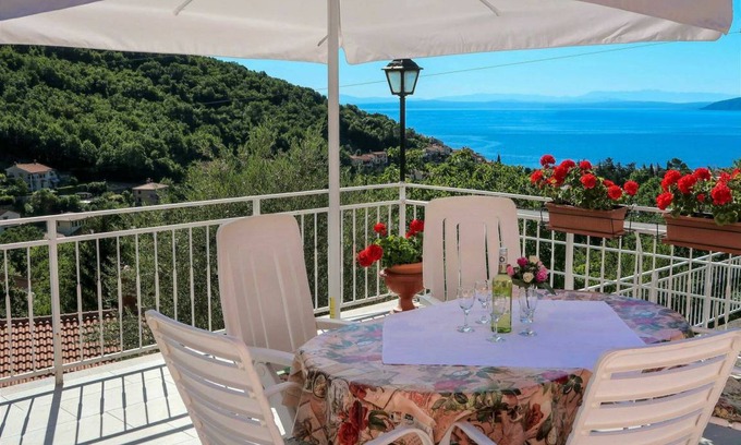 Sucici Apartamento | 48 m² Apartamento ∙ 2 habitaciones ∙ 4 huéspedes