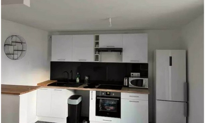 Neuilly-Plaisance Apartamento | 48M2 APARTMENT with 40M2 garden
