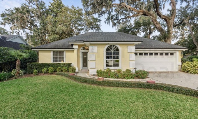 Amelia City Casa | 4937 Windward Place home