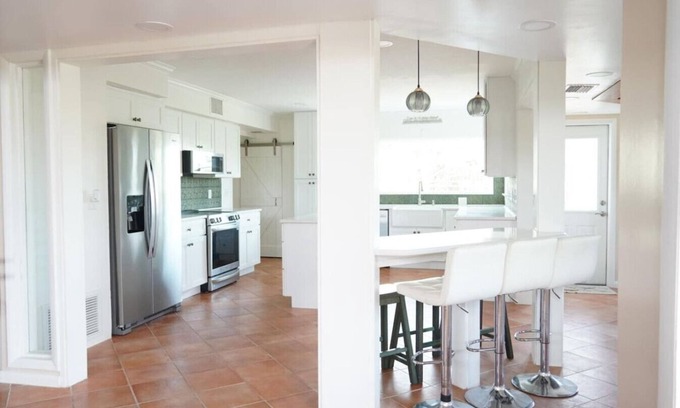 Palmetto Casa | 498) Massive Beach house on the Intercoastal!
