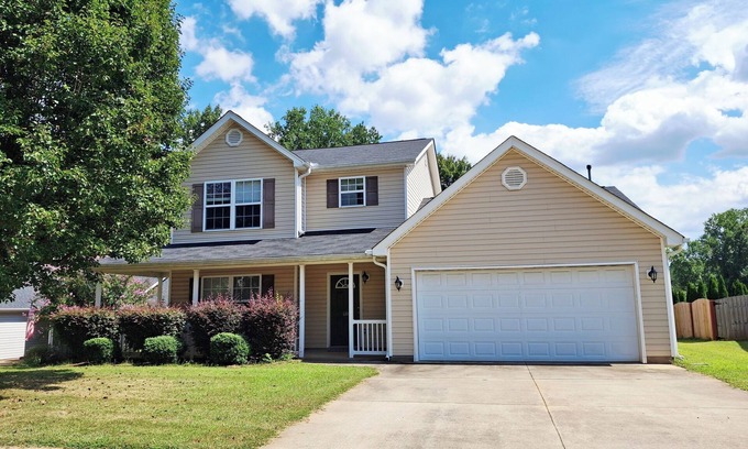 Greer Casa | 4B3B Comfortable & Peaceful Haven Extended Stays