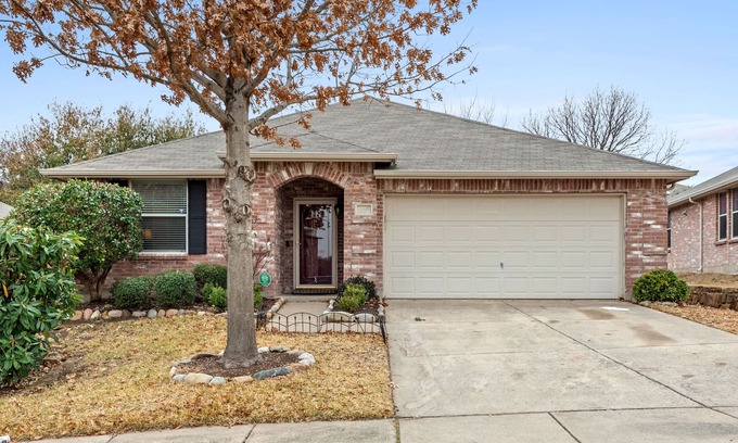 Frisco Casa | 4BD 2BTH Near Cowboys STAR, Soccer Hall of Fame & The National Video game Museum