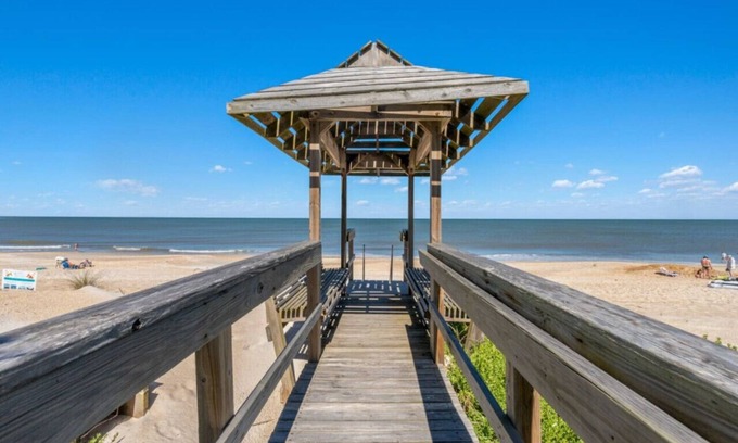 Marineland Acres Casa | 4bd 3ba House on the Beach with Incredible Views!