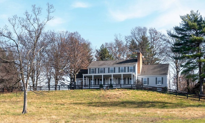 The Plains Casa | 4BD Estate In The Plains~Horse & Wine Country
