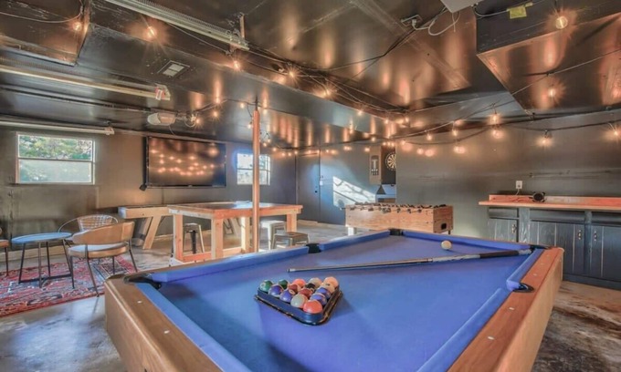 Briargate Casa | 4BD w/Hot Tub & Game Lounge Dog Friendly USAFA