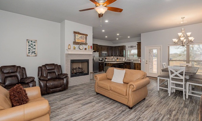 Mead Casa | 4Bdrm Internet Texoma Home Launch Nearby PetsCon