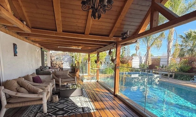 West Hills Casa | 4BDs w/Tropical Outdoor Pool & Spa