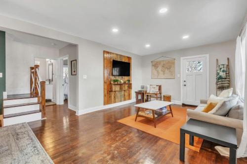 Spartanburg Casa | 4Bed/3bath- 1 mile to Downtown