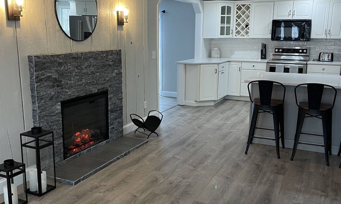 Laconia Casa | 4Bed w/Heated Pool, mins to Beach & Gunstock Mtn