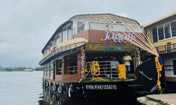 Alappuzha Alquiler De Eote | 4bedroom private houseboat or 4bedroom suite