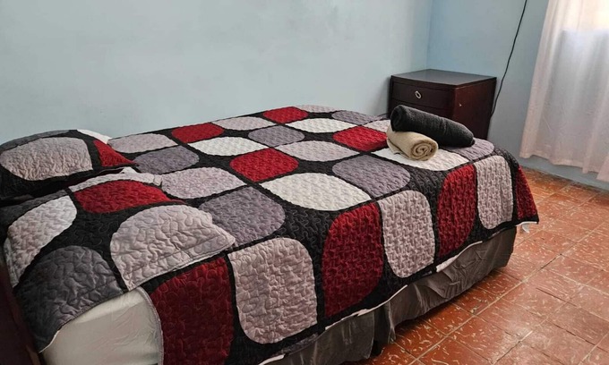 Arecibo Pueblo Apartamento | Centrally-located 4BR-2BA in Arecibo Near Beach UNIT 1