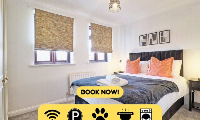 Rivenhall Casa | 4BR 2BATH House with FREE Parking in Rivenhall