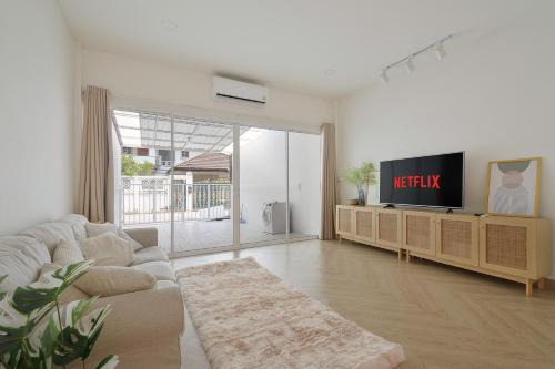 Bang Khen Apartamento | 4BR Cozy House with Local Views and Cafes