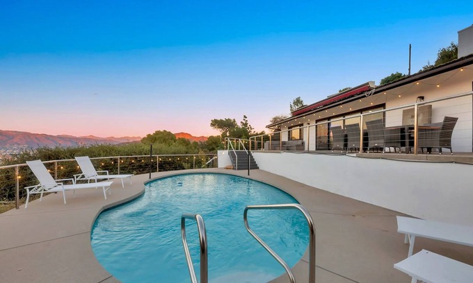 Los Angeles Casa | 4BR Hilltop Oasis w/ Pool, Views by Universal