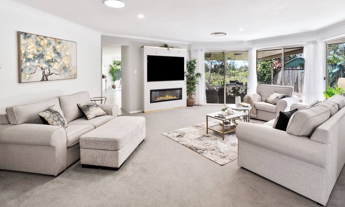 Oxenford Casa | 4BR In Prime Gold Coast Near Beaches & Attractions