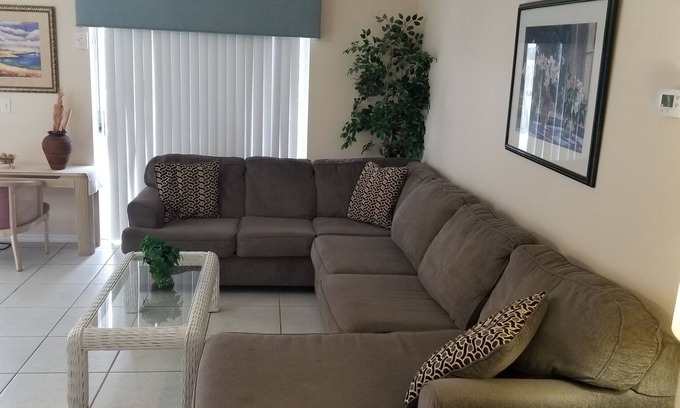 Indian Ridge Casa | TARIFAS REDUCIDAS MINUTOS A DISNEY 4 BED KING MASTER POOL WIFI GRATUITO Y MÁS