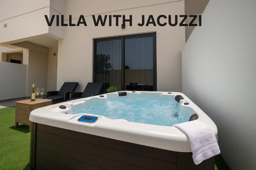 Abu Dhabi Casa | 4br Luxury Villa Yas Island Near F1