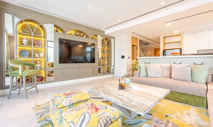 Dubai Chalet De Esquí | 4BR Plus Maids Villa with Private Pool, Near Clubhouse by Deluxe Holiday Homes