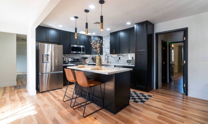 Rancho Oakey Casa | 4BR Retreat w/ Jacuzzi, BBQ & Near Vegas Strip