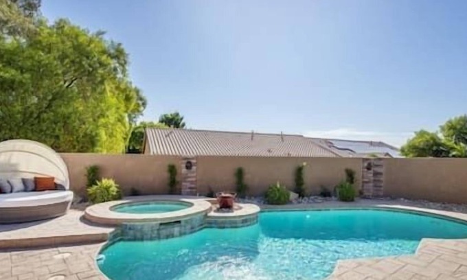 North Las Vegas Casa | ❤️4BR Vegas Oasis w Pool, Spa, Outdoor Kitchen!