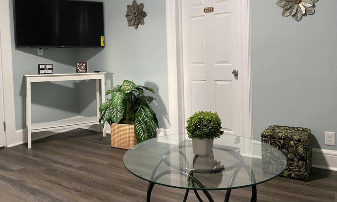 West Orange Apartamento | 4Brs easy access to NYC 25min driveParking-laundry
