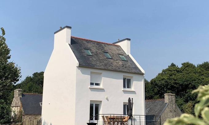 Pouldreuzic Casa | 4km from the beach - House renovated in 2025