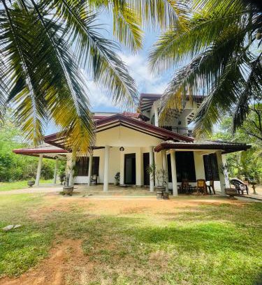 Nuwaragam Palatha Central Casa | 4th Mile Resort
