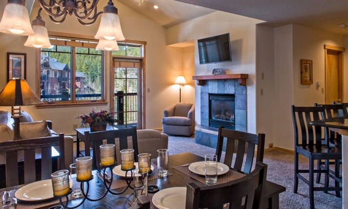 Peak 9 Complejo | 4th of July week, TWO bedroom, sleeps 8 at Grand Timber Lodge is a luxury resort