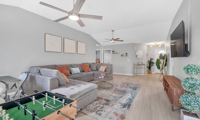Huntcliff Casa | 4TVs★3Beds★Fully Stocked Kitchen★Spacious Getaway