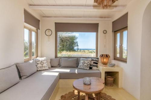 Agios Ioannis Casa | 4Twaves beach house - BeachFront in Agios Ioannis