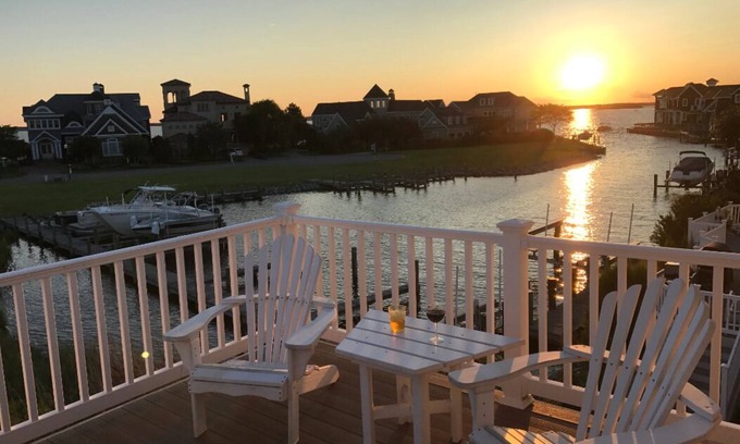 Heron Harbour Isle Casa | 5Star Comfort, 5BR, 5BA y barco Slip en Bayside Retreat / Pool / Handicap Accesible