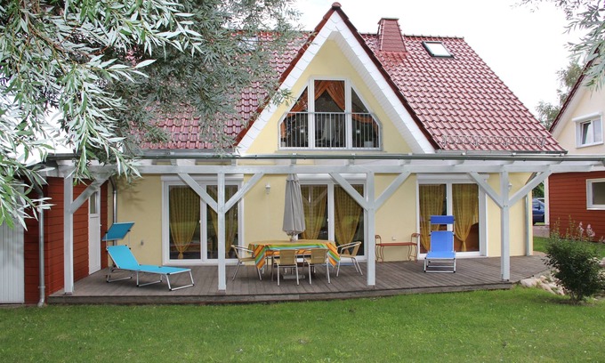 Luessow Apartamento | 5 * apartamento en las afueras de Stralsund 1C OG