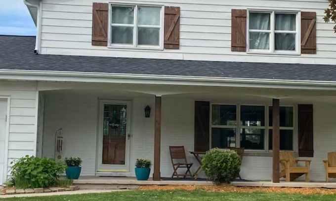 Allouez Casa | 5 hab Hermosa casa en vecindario seguro 7 minutos en coche de Lambeau