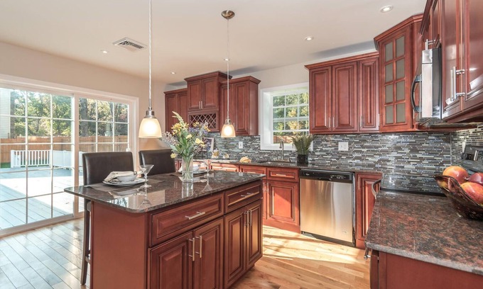Horsham Casa | 5 Bdrm House Horsham-Philadelphia-Sleeps 10!